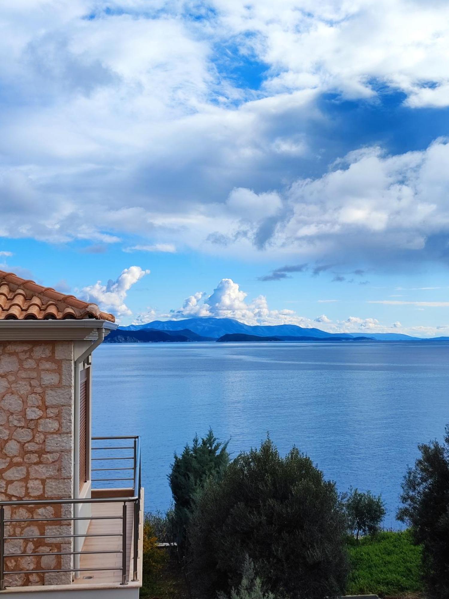 Iris Villas Lefkada - Marine Villa With Private Sea Access Sivota  Bagian luar foto
